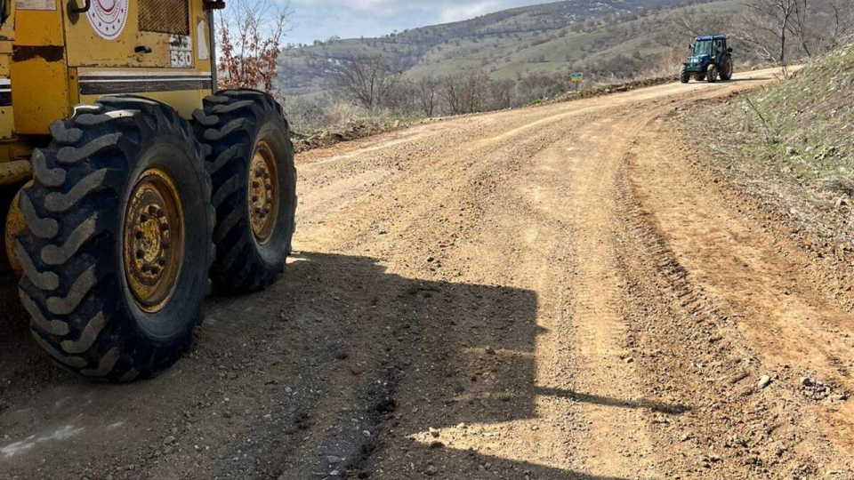 Tokat’ın Köylerinde Büyük Altyapı Mesaisi: 10 İlçede Yol, Su ve Kanalizasyon Çalışması