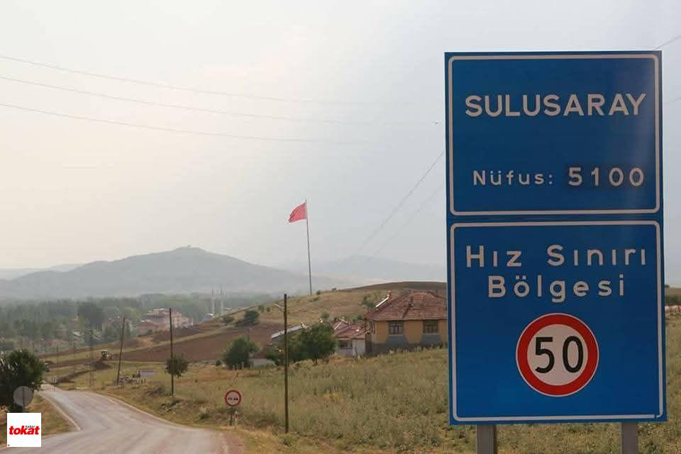 Tokat yolunda dikkat çeken kaza: Sürücü yol şartlarını anlatırken karşısına çıktı