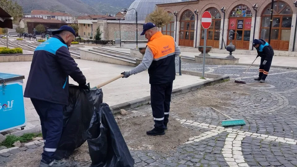 Tokat Belediyesi Yıkama ve Temizlik Çalışmalarını Aralıksız Sürdürüyor