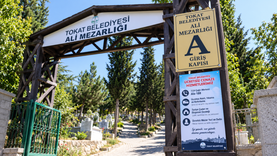 Tokat’ta mezarlıklardaki panolar yenilendi: Cenaze hizmetlerinin tamamı ücretsiz